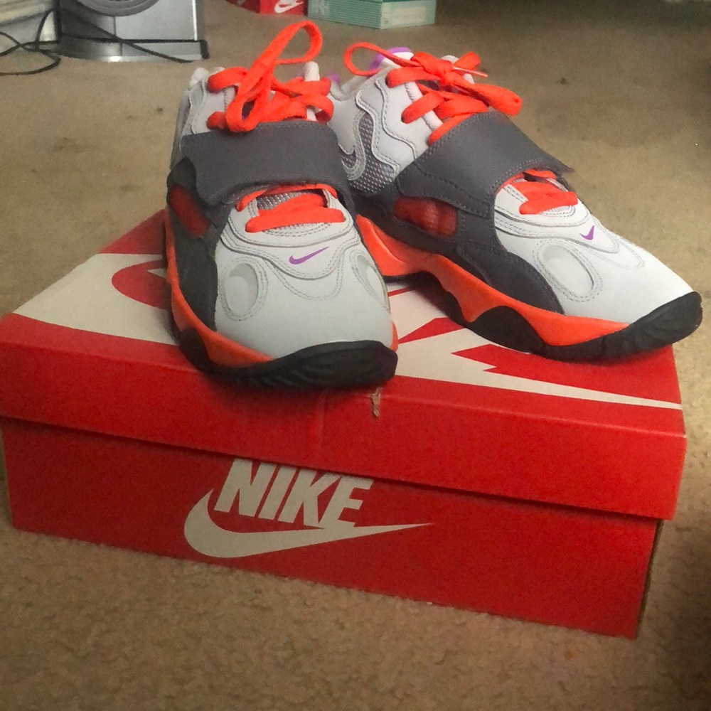 Nike Air Speed Turf